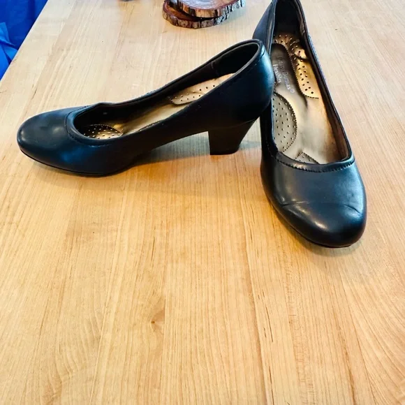 🎉HOST PICK!🎉👠🤎Pierre Dumas FLEXIBLES Dress Shoe 🤎👠 - Picture 3 of 10